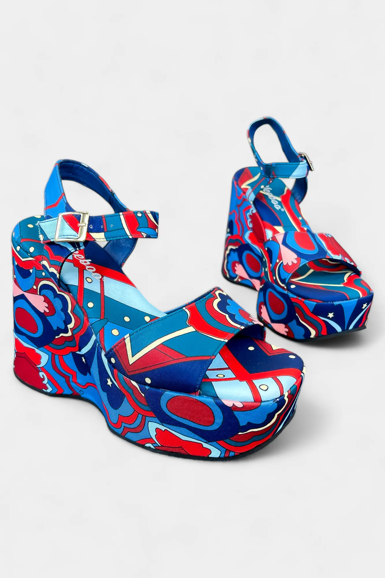 Dream Abstract Platform Sandals