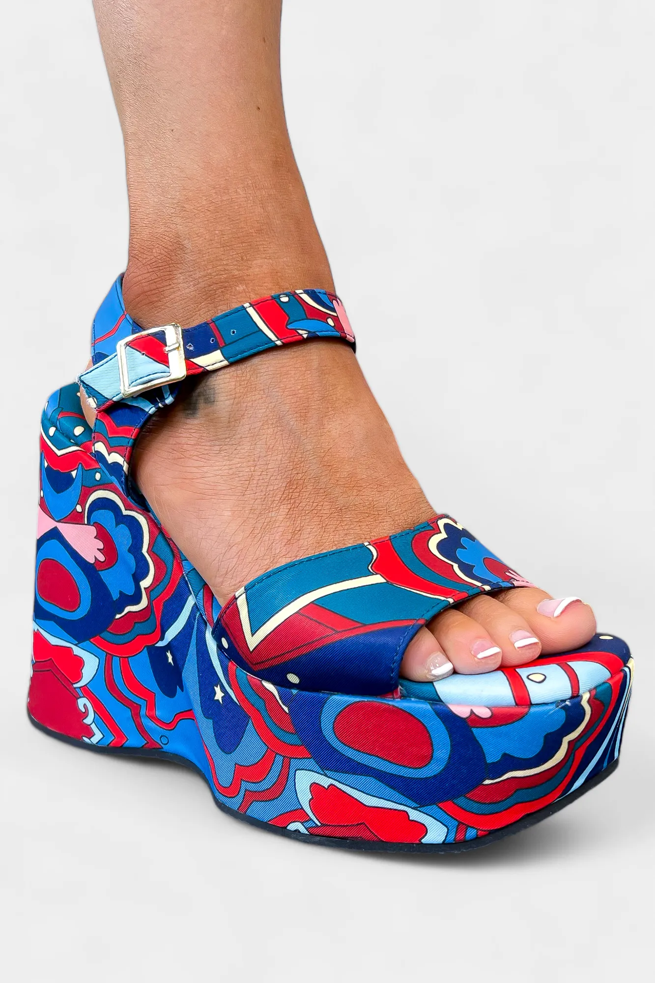 Dream Abstract Platform Sandals