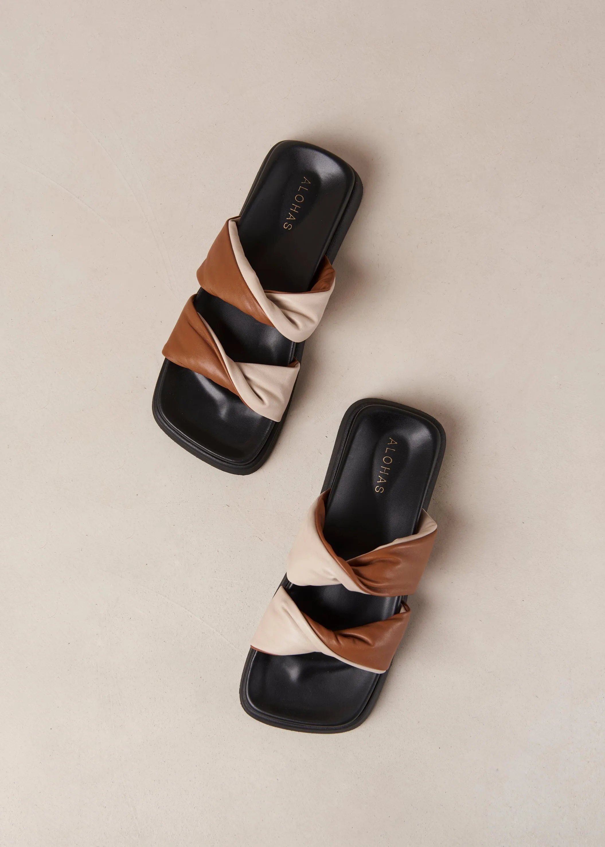 Shaka Bicolor Tan Cream Leather Sandals